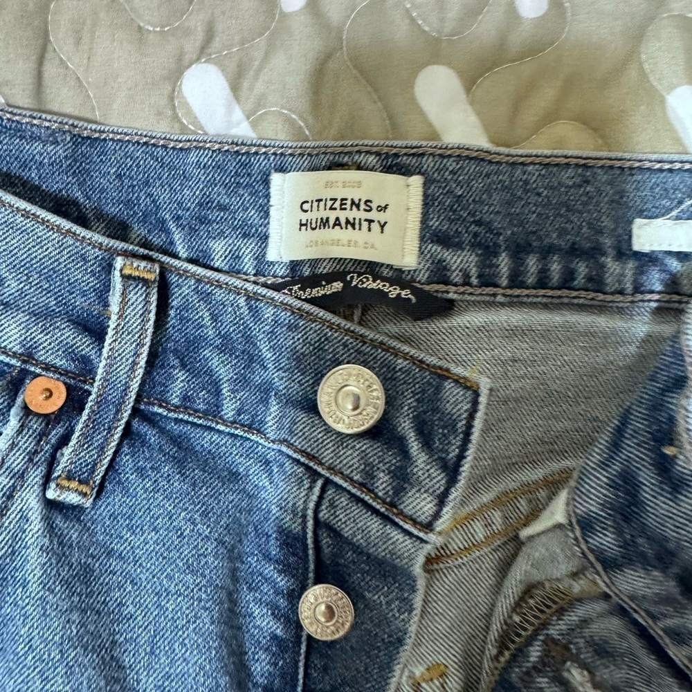 Citizens Of Humanity Flare Jeans in Classic Blue - Picture 5 of 6